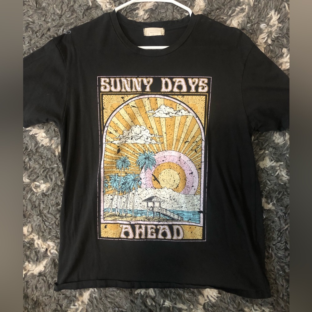 Black Tee